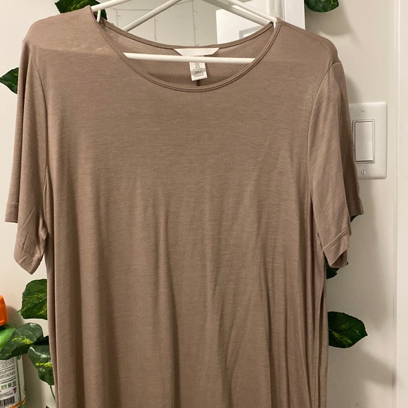 H&M T-Shirt Dress in Beige - Picture 2 of 4
